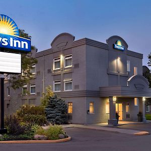 Days Inn By Wyndham Toronto West Mississauga